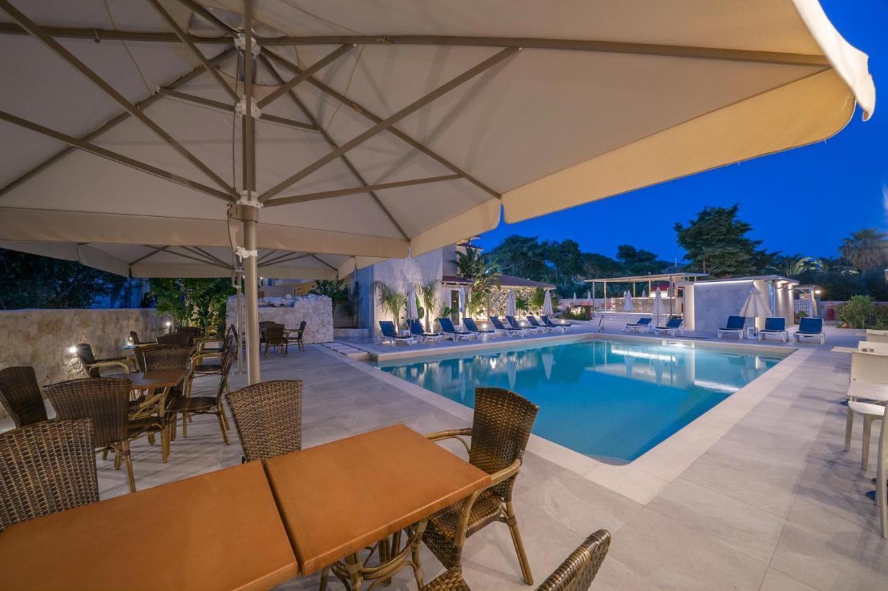 Makris Yialos Apartments ラッシ エクステリア 写真