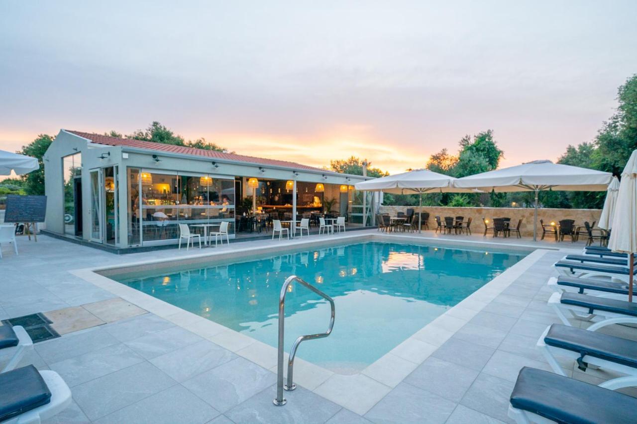 Makris Yialos Apartments ラッシ エクステリア 写真