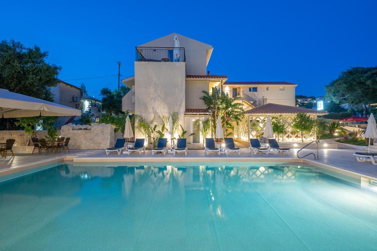 Makris Yialos Apartments ラッシ エクステリア 写真