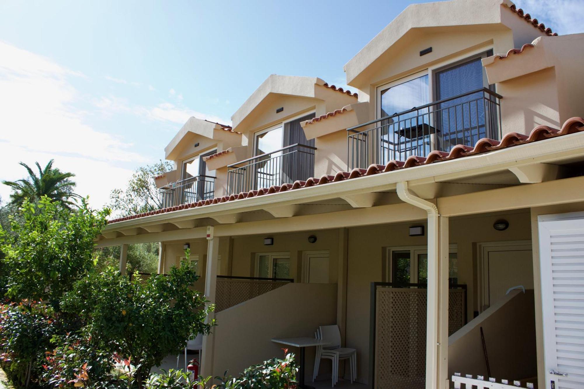 Makris Yialos Apartments ラッシ エクステリア 写真