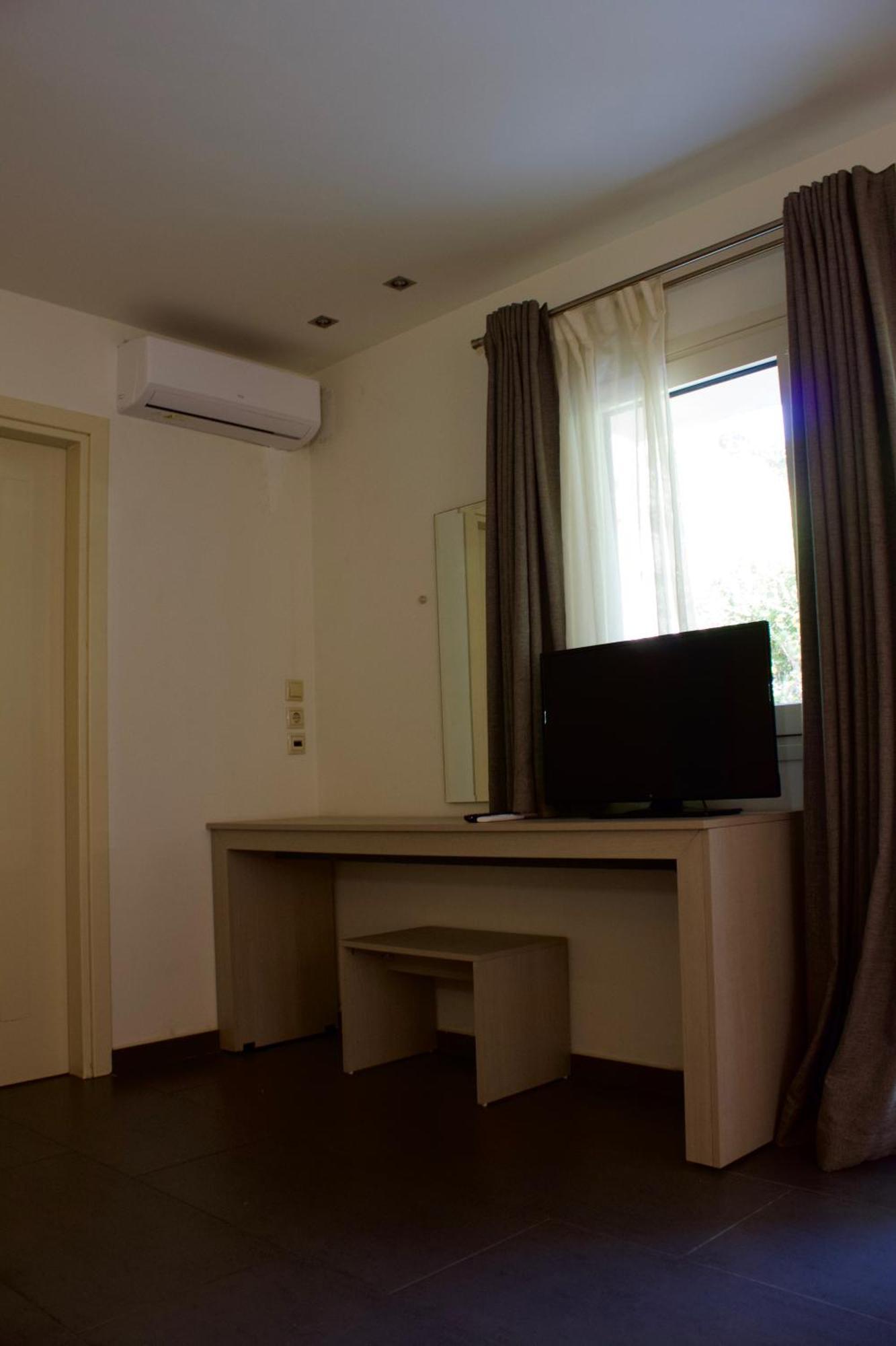 Makris Yialos Apartments ラッシ エクステリア 写真